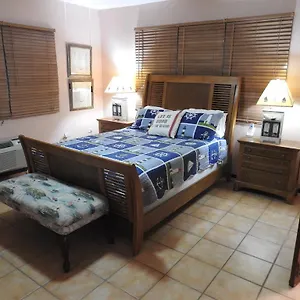 Court 744 , Isabela Puerto Rico